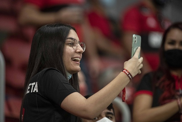 他在巴黎大 他在巴黎大