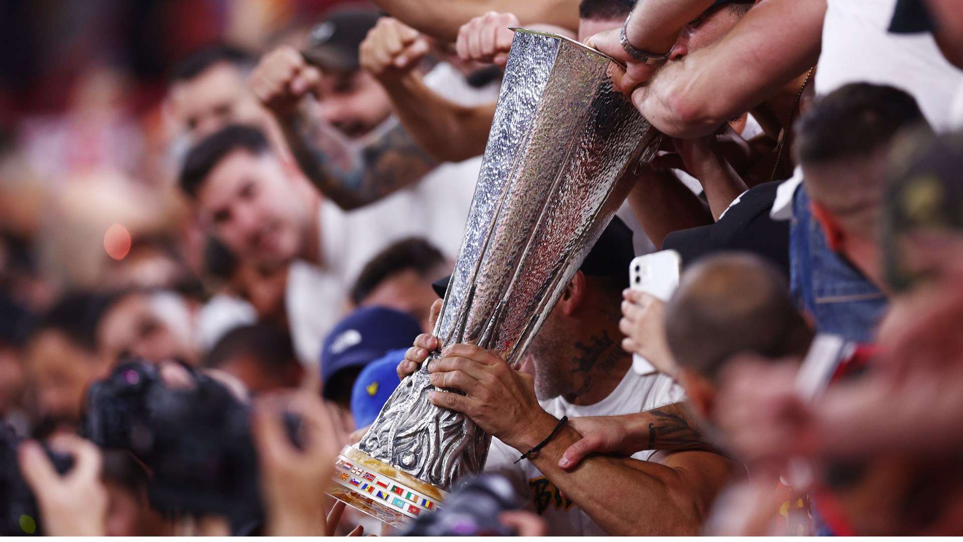 她的故事告 她的故事告